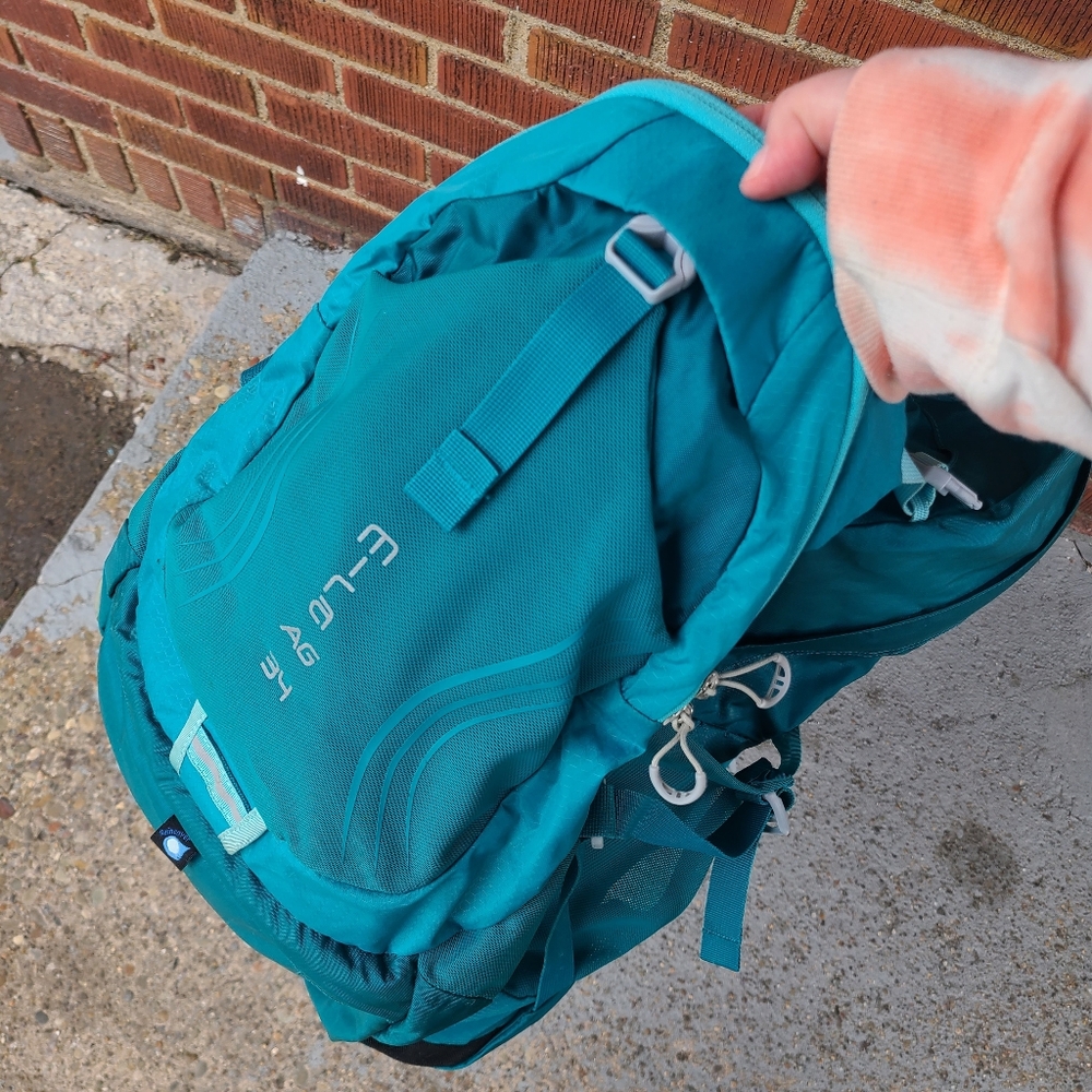 OSPREY Mira AG 34 Backpack XS/S with rain cover - Picture 4 of 12